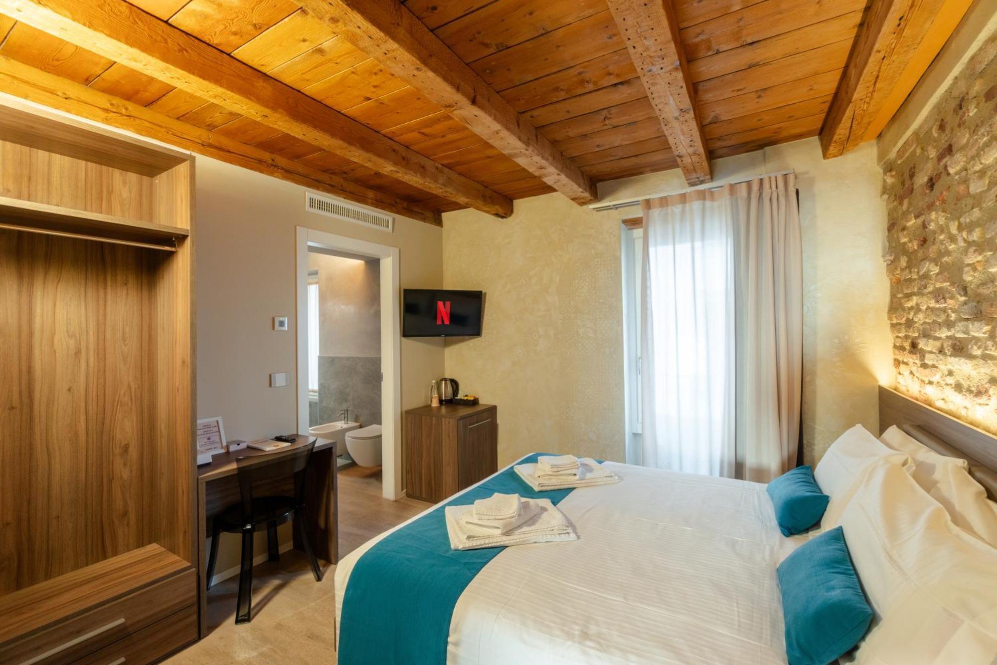 فندق La Casa In Paese بسكييرا ديل غاردا المظهر الخارجي الصورة